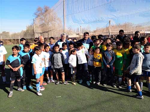 El futbol barrial en Luján sigue con la camiseta puesta