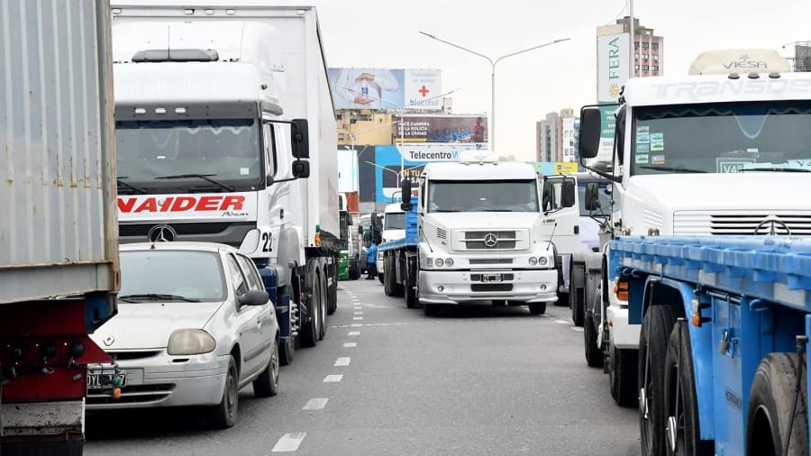 Tras la muerte del camionero y los vaivenes del gasoil la lupa está en el 13 de julio