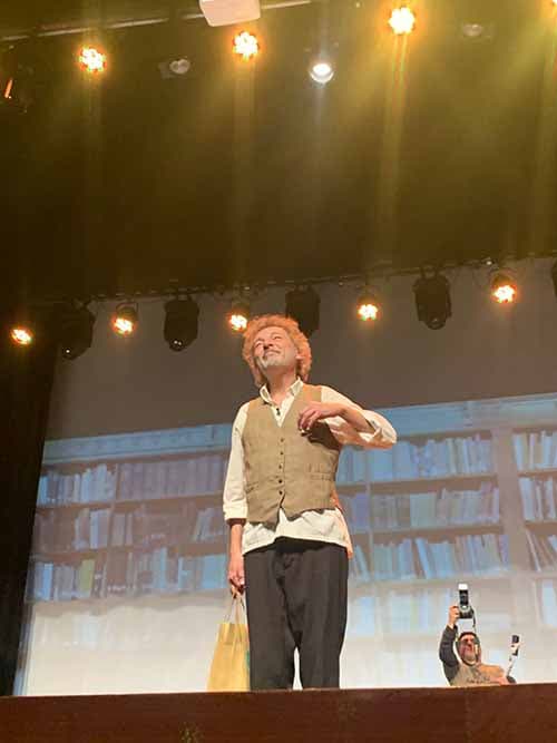 Fabián Vena llenó el Teatro Mendoza con «Conferencia sobre la lluvia»