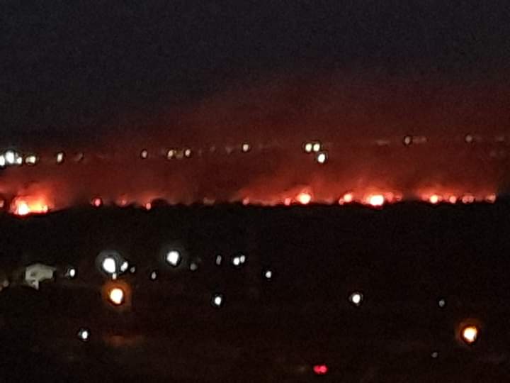 Video: Un incendio en Las Compuertas puso en peligro al barrio cercano