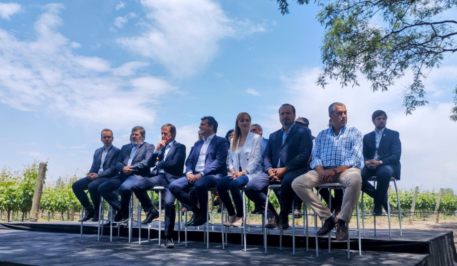 Massa anunció el Plan Integral de Protección a Economías Regionales por las heladas tardías