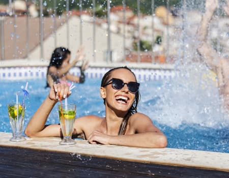 4 tips para cuidar tu pileta en verano y las claves del cloro