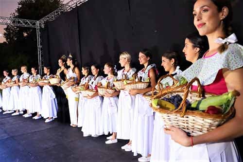 Luján de Cuyo celebró la Bendición de los Frutos y ésta noche se elige a la nueva reina