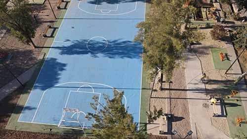 La Plaza del Barrio Las Parras fue refuncionalizada con juegos y canchas