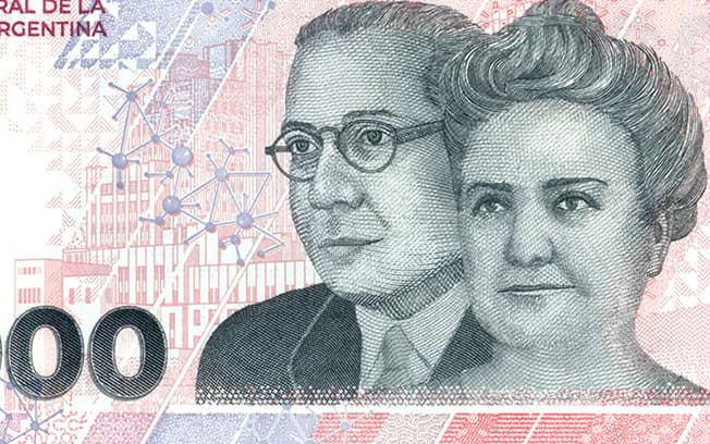 El BCRA ya circula el billete de 2000 pesos de curso legal