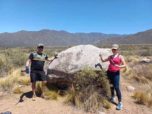 Fundación Pro Montaña removió grafittis y residuos de senderos en Luján