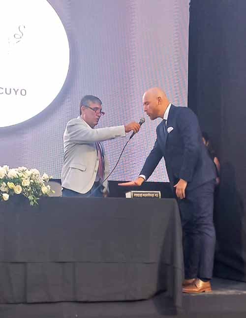 Sconfienza tomó juramento a Allasino