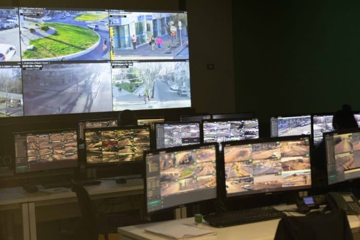 VIDEO: cargaban cables a la vista de todos en Chacras.