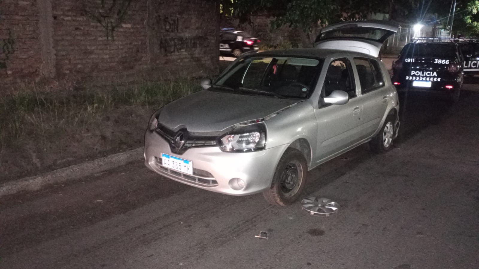 Encontraron un Renault Clío sustraído en Luján.