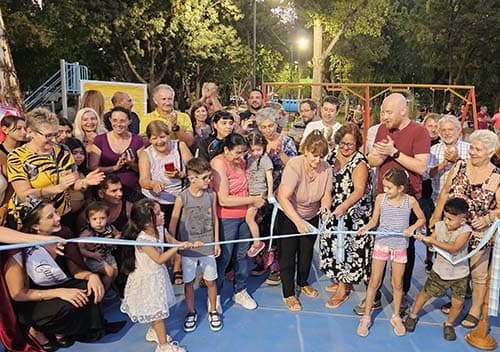 Barrio Mutual YPF de Carrodilla inauguró su plaza.