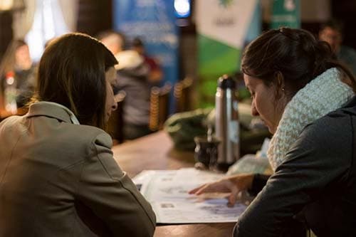 Emprendedores: charla para proyectos de ciencia y tecnología.
