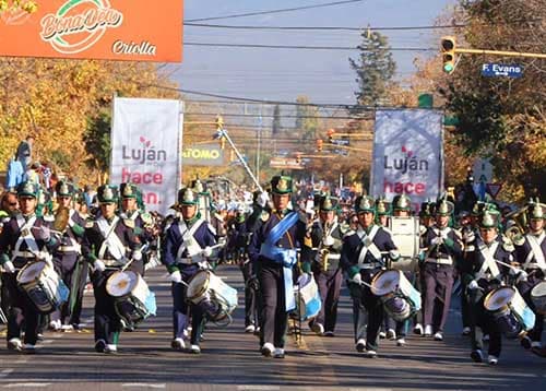Gran Desfile por los 170 años de Luján de Cuyo.