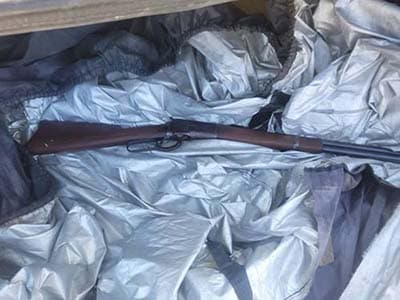 Detenidos: Circulaba con un rifle en calle Saenz Peña.