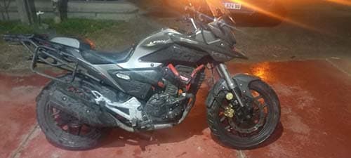 8 detenidos en Mendoza por autopartes, motos y droga.