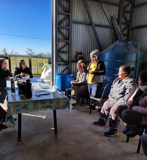 Encuentros con cooperativas de reciclaje.