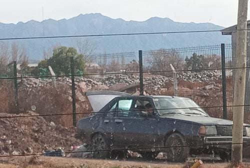 Cámara testigo: así arrojan basura en Perdriel