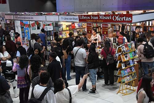La Feria del Libro 2025 sigue sumando experiencias