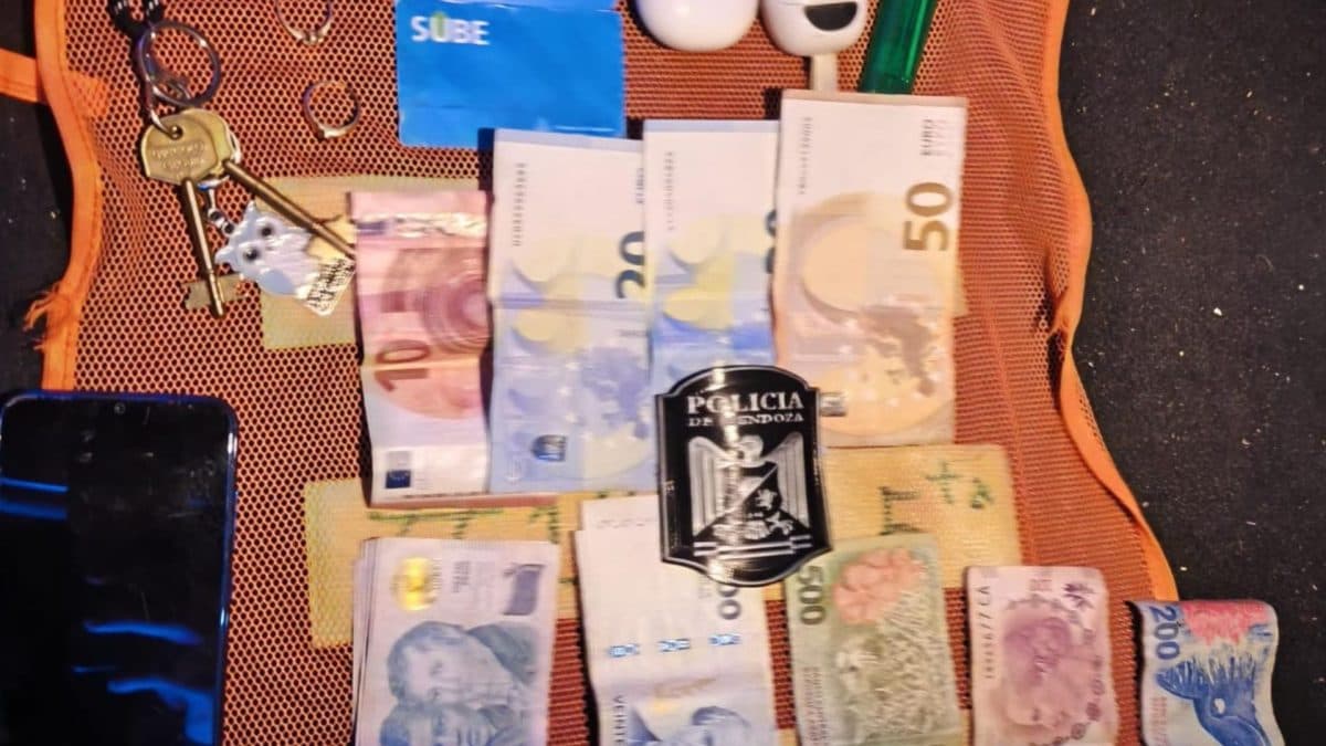 Intentaba vender un arma en redes sociales
