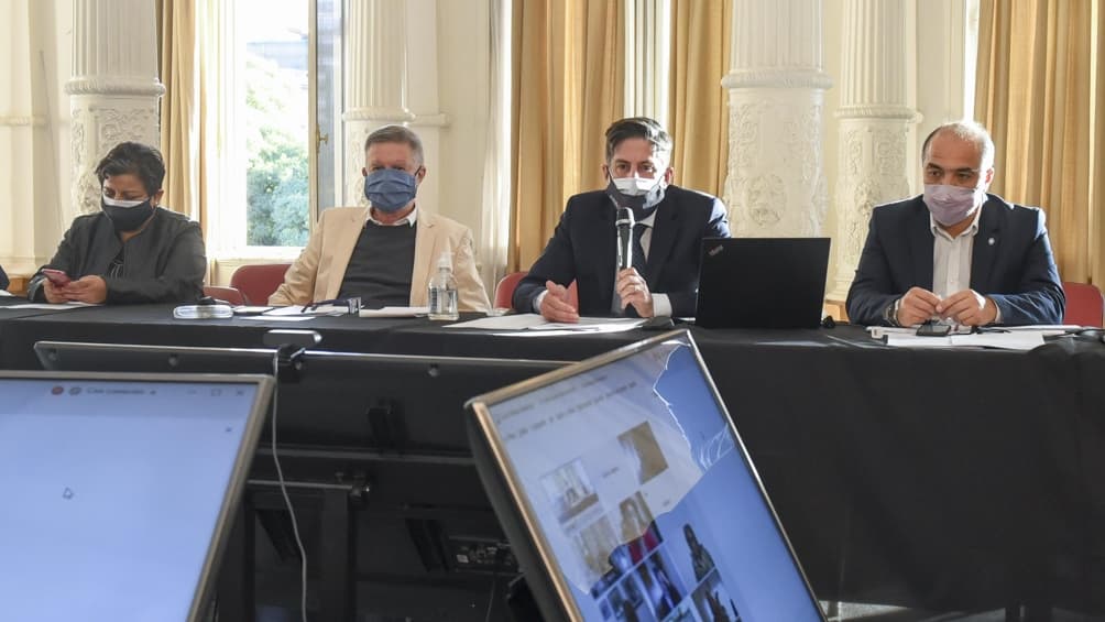 Cómo funcionan las escuelas en el resto del país