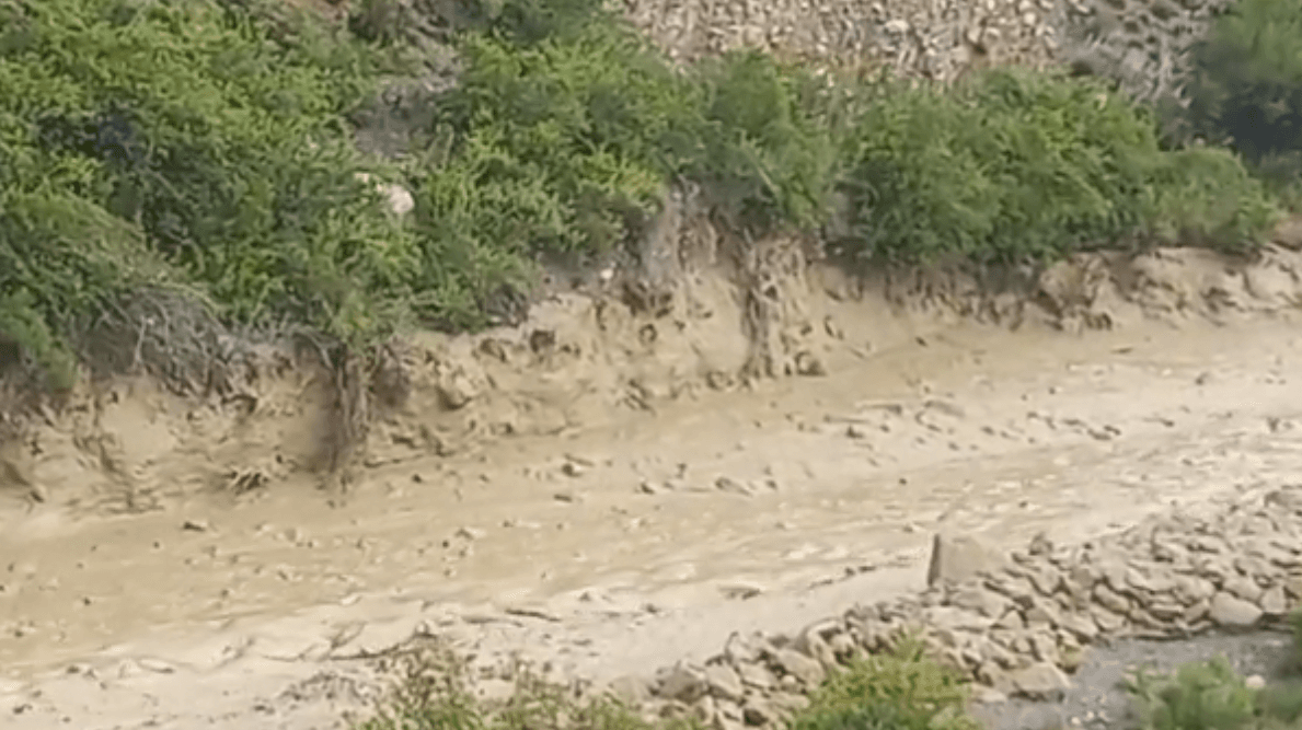 Por el alud en Potrerillos, los vecinos están sin agua