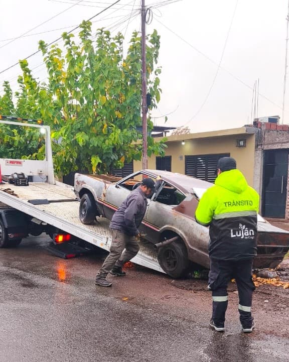 Sigue el operativo de retiro de vehículos abandonados