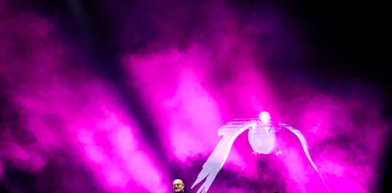 Tributo a Francisco: cura DJ la rompió en Buenos Aires