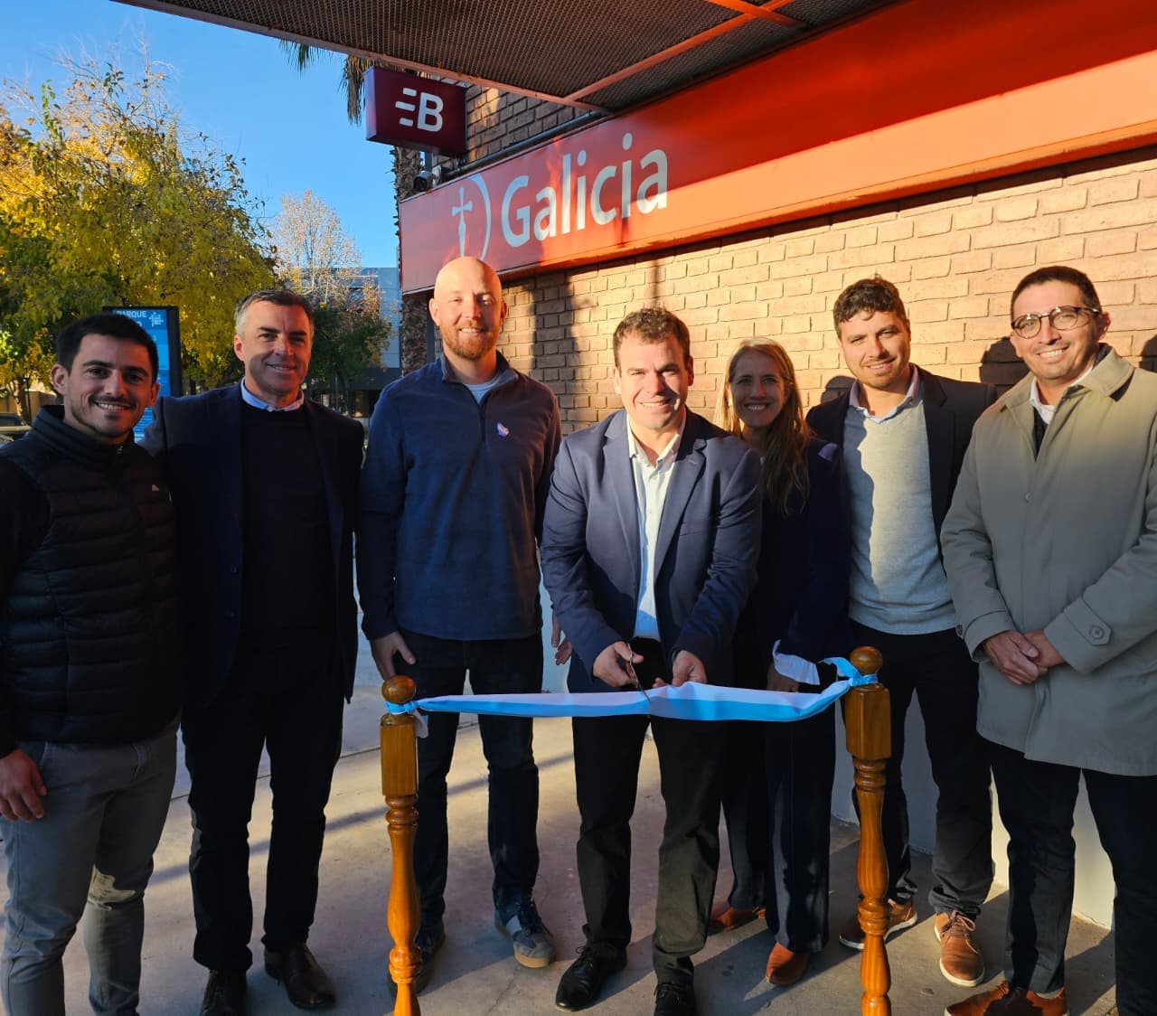 Banco Galicia inauguró su nueva sucursal en Carrodilla